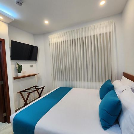 Casa Galapagos By Hostal Fragata بويرتو أيورا المظهر الخارجي الصورة