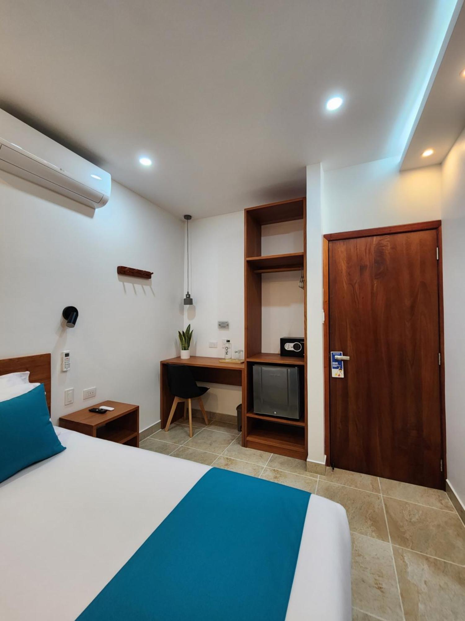 Casa Galapagos By Hostal Fragata بويرتو أيورا المظهر الخارجي الصورة