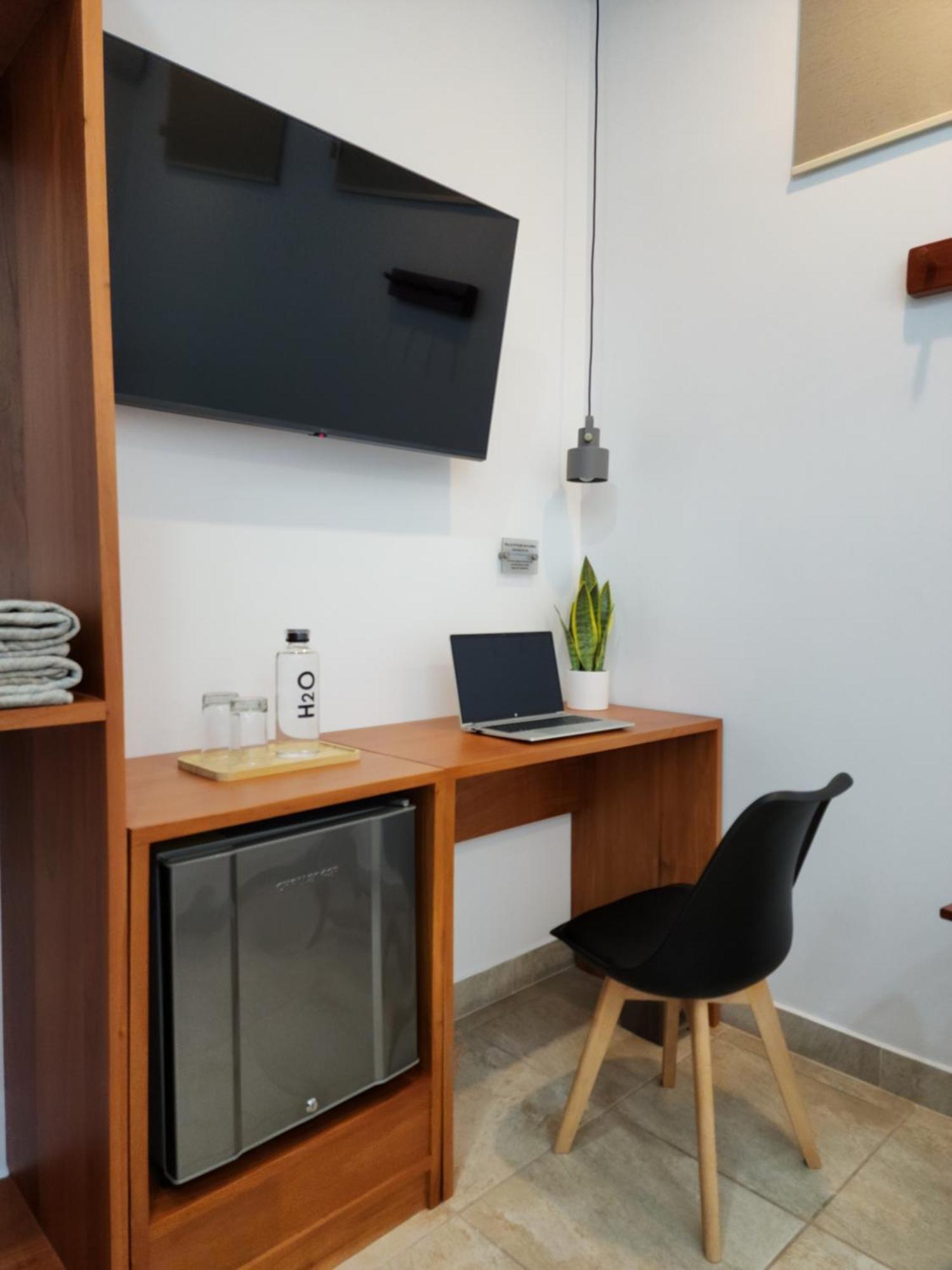 Casa Galapagos By Hostal Fragata بويرتو أيورا المظهر الخارجي الصورة